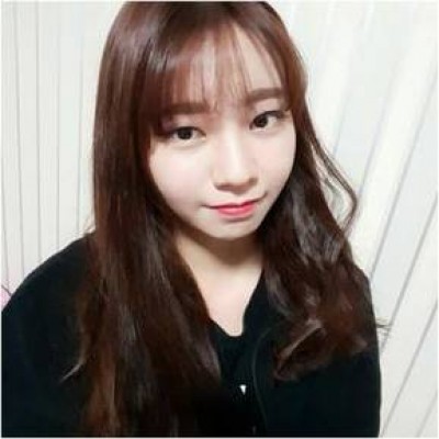 김지우