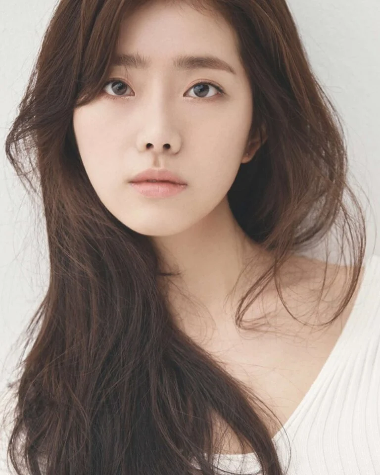 한은서